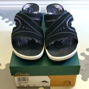 Clarks Daisy Sprout NEW size 7